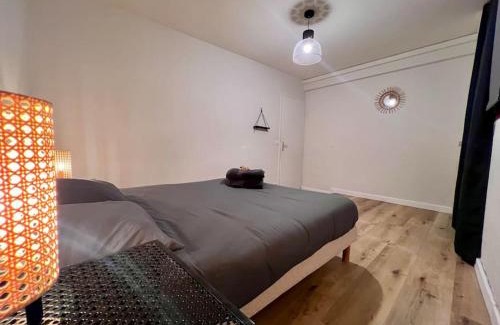 Besancon Apartment | Appartement Climatisé 4prsn Au pied de la Citadelle