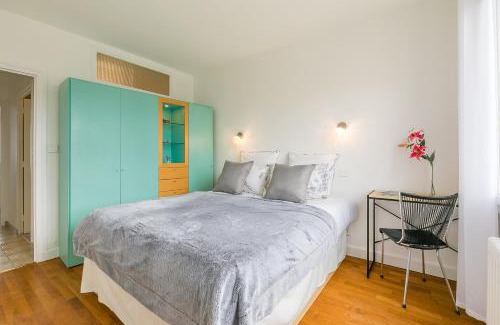 Faubourg Sud Apartment | Appartement Climatisé 7mn Centre Ville 95M2 4 Adultes Bébé Garage Sous sol Arrivée Autonome