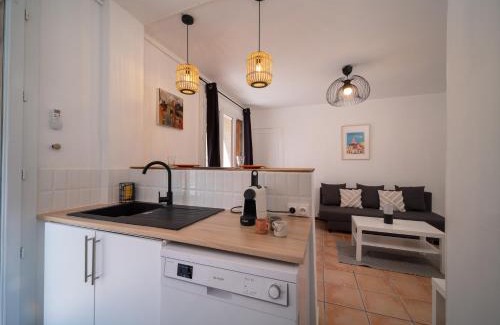 Saint-Charles Apartment | Appartement climatisé avec parking 4 couchages à 5min à pieds de la gare ST Charles
