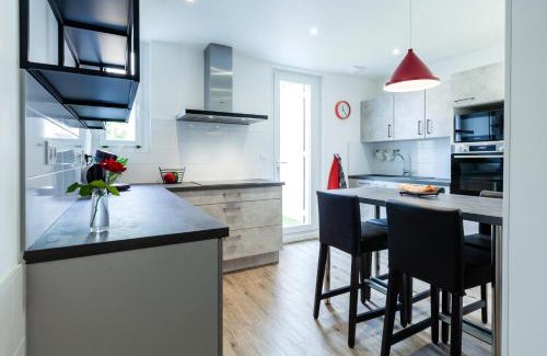 Avignon Apartment | Appartement climatisé avec terrasse - Parking privé gratuit - Proche centre