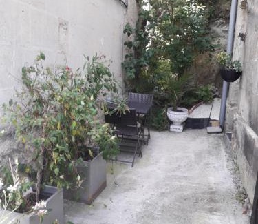 Saint-Paterne-Racan Apartment | appartement complet 11 la roche racan 37370