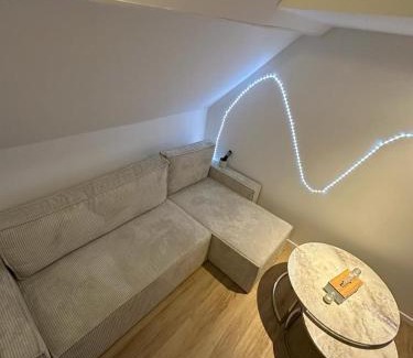 Bruyeres-sur-Oise Apartment | Appartement cocooning