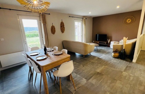Perros-Guirec Apartment | Appartement cocooning - Spa & Sauna privée