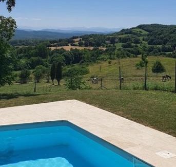 Mirepoix Apartment | Appartement Comtesse
