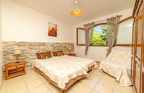 Le Bar-sur-Loup Apartment | Appartement confortable au Bar-sur-Loup, 84 m², vue montagne