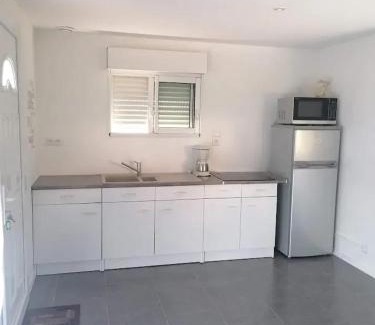 Arnage Apartment | Appartement confortable à Arnage - 80 m² - Terrasse et jardin