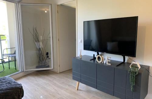 Alfortville Apartment | Appartement cosy à Alforville avec Parking