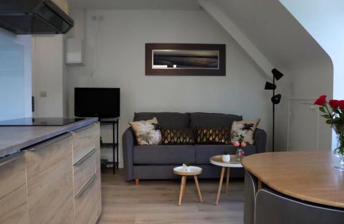 Saint-Lormel Apartment | Appartement cosy à Saint-Lormel, 40 m², terrasse incluse