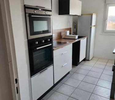 Vittel Apartment | Appartement Cosy 2 chambres 4eme étage sans ascenseur