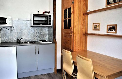 Auris Apartment | Appartement cosy 2 pièces, 300m pistes, parking gratuit - Auris en Oisans - FR-1-297-40