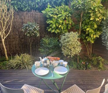 Saint-Cloud Apartment | Appartement cosy 3 chambres avec jardin clos proche de Paris