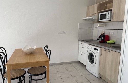 Vayres Apartment | Appartement Cosy au Calme, Animaux de Compagnie Acceptés