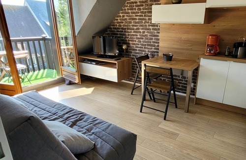 Cabourg Apartment | Appartement Cosy Avec Balcon - 1 Chambre - Accès Direct à la Plage