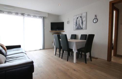 Jeux Apartment | Appartement cosy avec balcon, 6 pers, proche pistes et commerces, Huez - FR-1-405-199