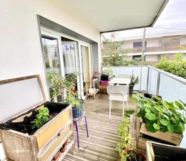 Cenon Apartment | Appartement cosy - balcon - parking gratuit - 10min centre ville