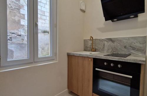 Saint-Serge Apartment | Appartement Cosy centre-ville