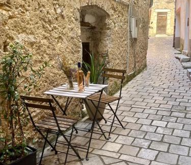 Vence Apartment | Appartement cosy dans le centre historique de Vence