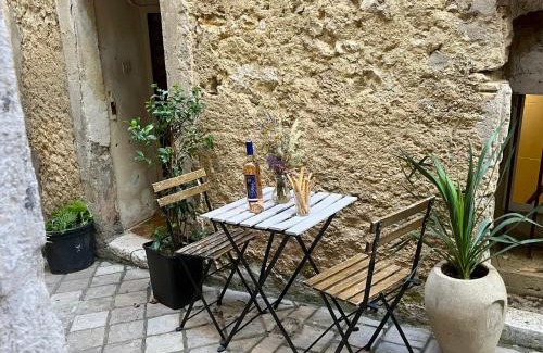 Vence Apartment | Appartement cosy dans le centre historique de Vence