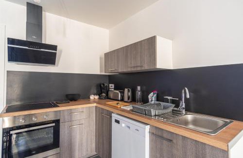 Anatole France Danton Apartment | Appartement COSY Danton 2 chambres