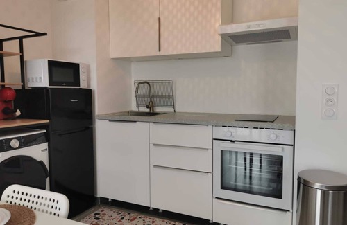 Romainville Apartment | Appartement Cosy et Calme Proche Paris et Aéroport