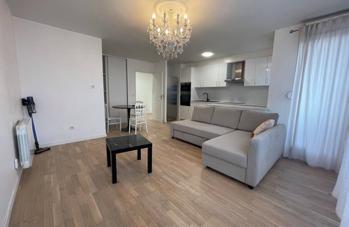 Goussainville Apartment | Appartement Cosy, Proche Aéroport Cdg, Parc Astérix