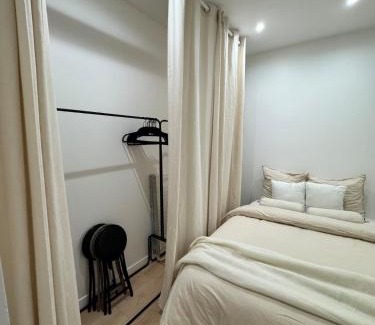 Petit-Ivry Apartment | Appartement cosy