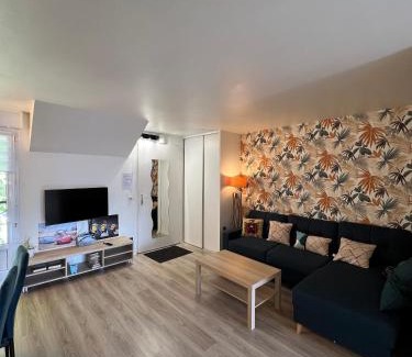 Magny-le-Hongre Apartment | Appartement Cosy Disneyland