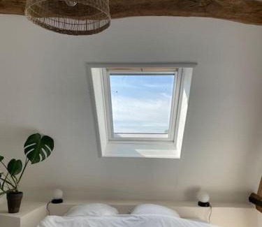 Montreuil-sur-Mer Apartment | Appartement cosy et lumineux au cœur de Montreuil