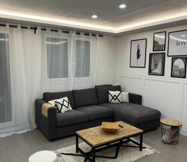 La Californie Apartment | APPARTEMENt COSY