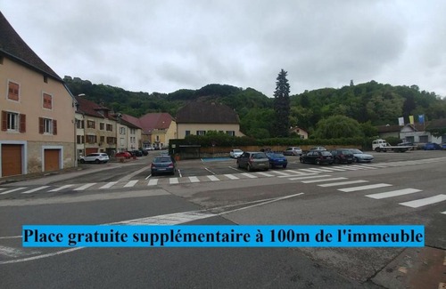 Salins-les-Bains Apartment | Appartement Cosy RDC Salins les Bains
