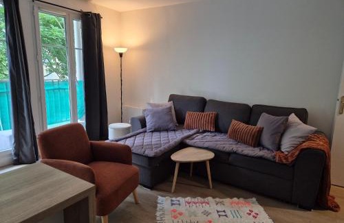 Chessy Apartment | Appartement cosy près du RER