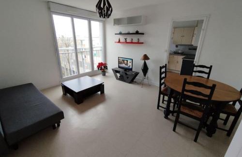 Beaujoire Apartment | Appartement Courbaril à Nantes (6)