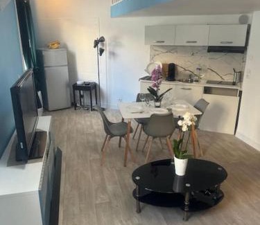 Gagny Apartment | Appartement cozy proche de toutes commodités