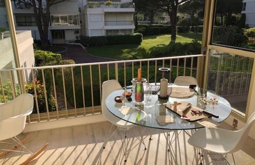 Mandelieu-la-Napoule Beach Apartment | Appartement dans résidence d'exception