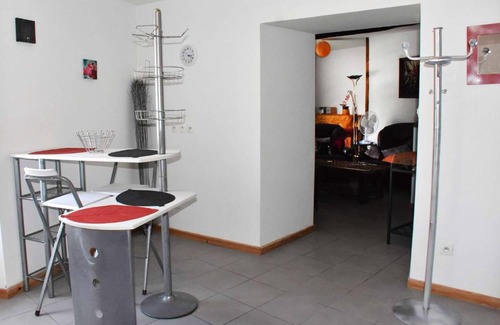 Trebes Apartment | Appartement d'une chambre avec vue sur le lac balcon et wifi a Trebes