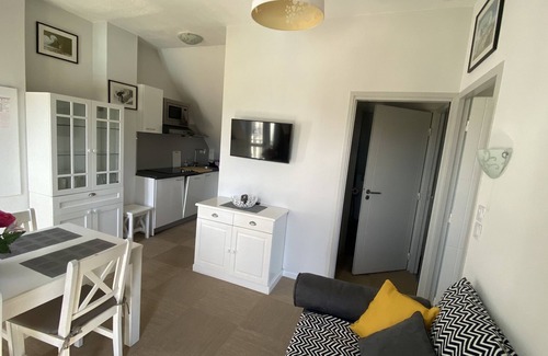 Baden House | Appartement Dans Château, Piscine, Balades. 4,5km de L'ile aux Moines