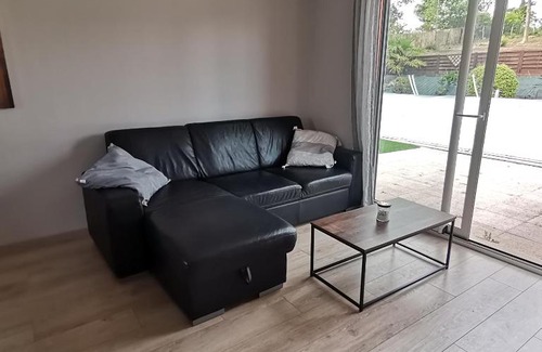 La Milesse Apartment | Appartement dans habitation privée avec piscine