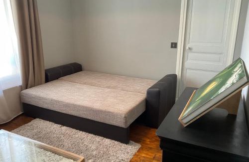 La Courneuve Apartment | Appartement dans maison de ville, proche stade de France et Salon du Bourget