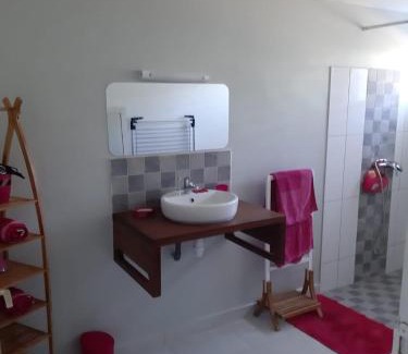Remire Montjoly Apartment | Appartement dans Villa avec jardin et piscine pour détente et évasion