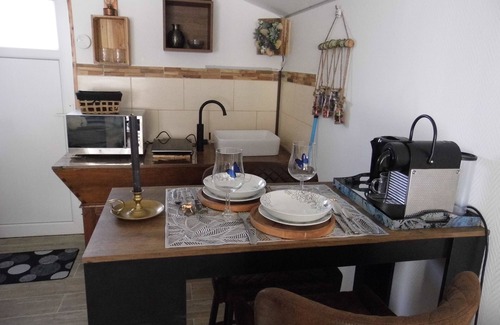 Paroisse Notre-Dame Apartment | Appartement de 1 Chambre Pour 2 Personnes