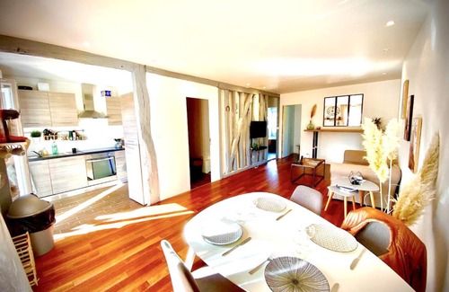 Nemours Apartment | Appartement de 2 chambres avec jacuzzi jardin clos et wifi a Nemourslone