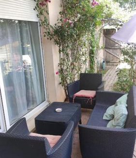 Acheres Apartment | Appartement de 51 m2 avec jardin de 51 m2, parking privé