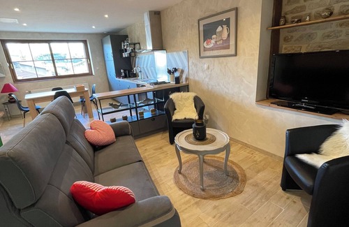 Salavre Apartment | Appartement de 68 m2 Dans Petit Village Tranquille, Idéal Pour Ballade et Vélo