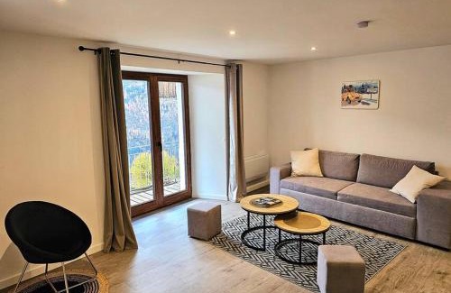 Aime Apartment | Appartement de 80m² plein sud entièrement rénové