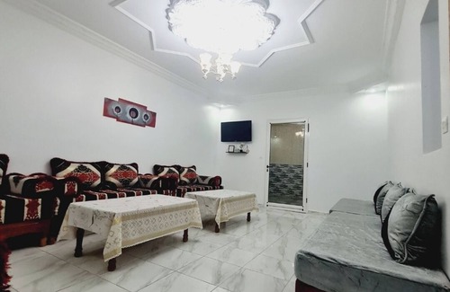 Marsa Ben M'Hidi Apartment | Appartement de 150m2 Proche Dune Belle Plage