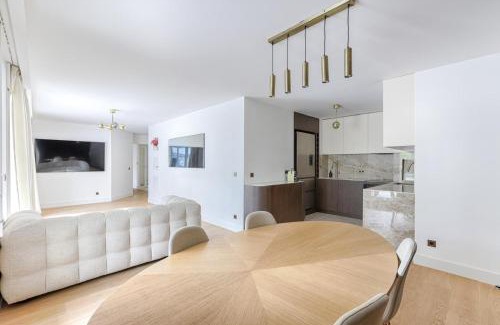Levallois-Perret Apartment | Appartement de luxe avec terrasse 3BR Levallois