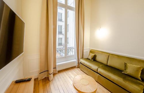Faubourg Saint-Germain Apartment | Appartement de standing 1 – tour Eiffel/Invalides