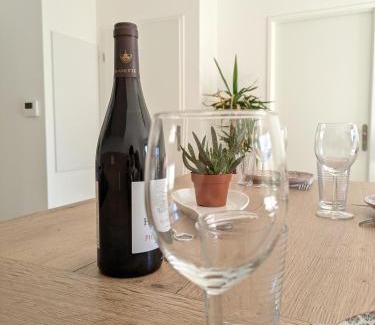 Clamart Apartment | Appartement de Standing avec jardin