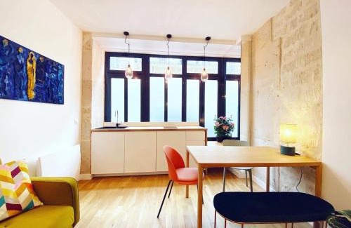 Quartier de Rochechouart Apartment | Appartement de standing a Paris - FLAT-GUEST