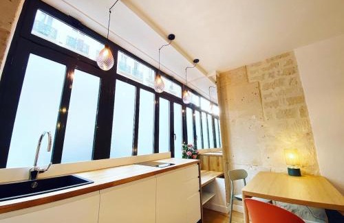 Quartier de Rochechouart Apartment | Appartement de standing a Paris - FLAT-GUEST